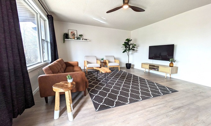 St. Robert House | Full 3-bedroom house with entertainment room. 5 minutes to FLW front gate.