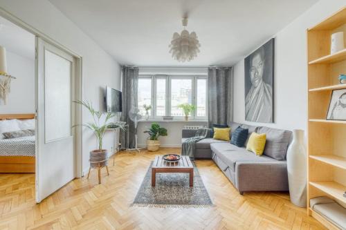 Srodmiescie Połnocne Apartment | Full Apartment BEST Location in Center