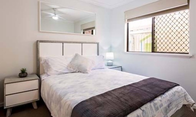 Dunsborough Villa | Full reno won't disappoint, 3 bedrooms. short stroll to delightful coffee venues