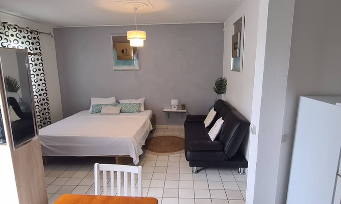 Les Abymes Apartment | Fully equipped - 5 minutes from the airport (Shuttle possible)