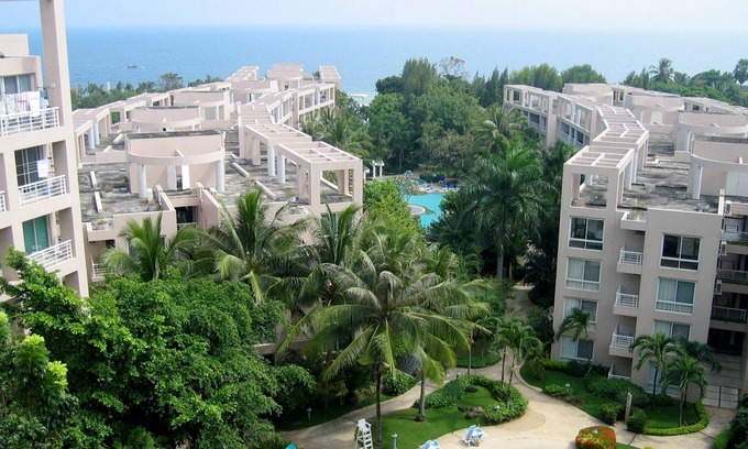 Nong Kae Apartment | Fully equipped beach front apartment in the city center of Hua Hin