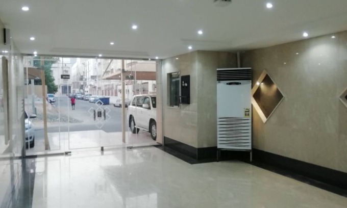 Jeddah House | Fully Furnished Apt FOR RENT 2BHK Tahliya /unit 1