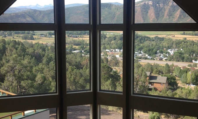 Basalt House | Fully furnished, SPECTACULAR home Ski Season 2022-23 in Basalt, CO