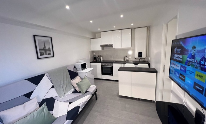 Epone Apartment | Fully independant F2
