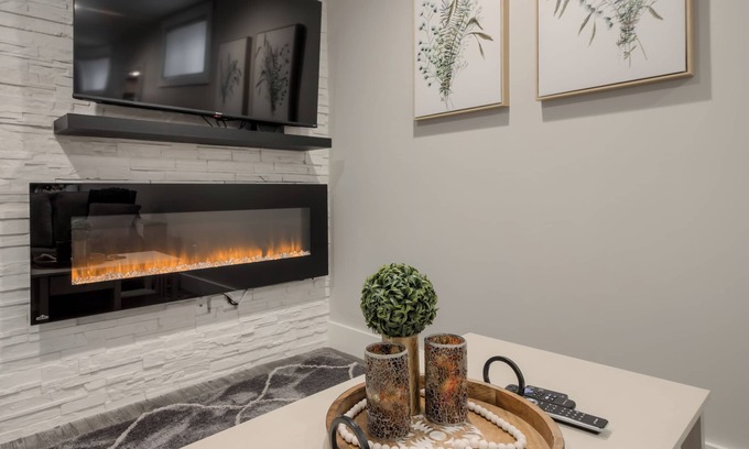 South Lethbridge House | Fully Reno'd 2 Bedroom, 2 Bath Legal Basement Suite. Heart of the Southside