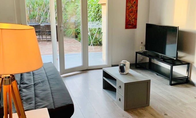 Palavas-les-Flots Apartment | Fully renovated and equipped apartment for seasonal rental in Palavas
