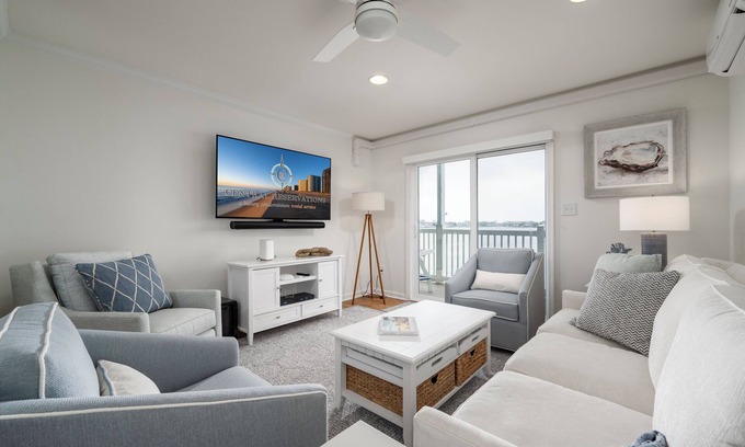 Ocean City Condo | Fully Renovated 2 Bedroom, 2 Bath Bayfront Condo