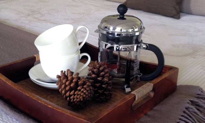 Kenmore Apartment | Fully self-contained 2 bed apartment. Walk to restaurants and cafes.