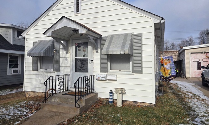 Wausau House | Fulton House 2-bedroom house in welcoming Wausau with WiFi, AC
