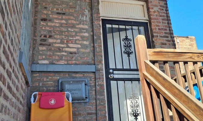 Chicago Apartment | Fun relaxing atmosphere home away from home