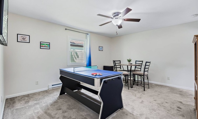 Boulder Hill House | Fun, Spacious & Handicap Accessible – Ideal for Families & Crews