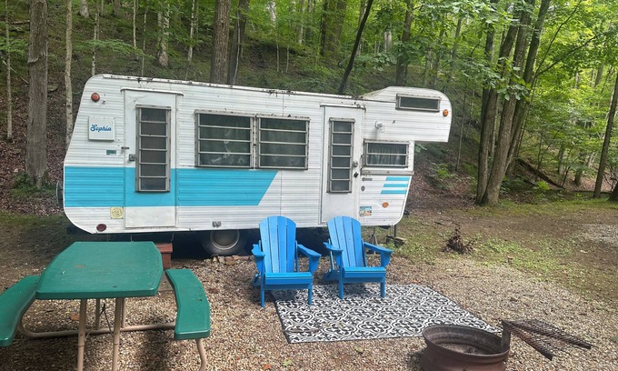 Gnaw Bone House | Fun Vintage Glamper "Sophia" located in Nashville, Indiana