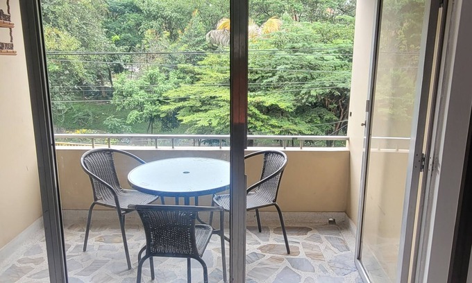 Popular Hotel | Funny Moments