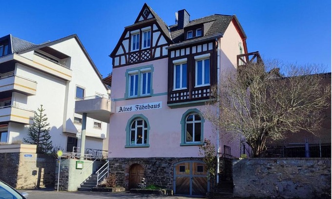 Cochem House | Gästehaus im Alten Fährhaus