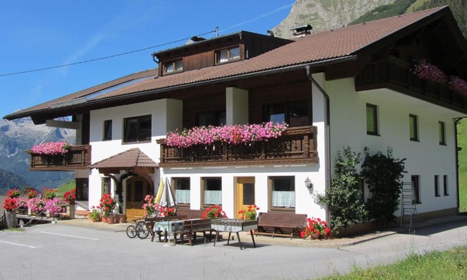 Pfafflar House | Gästehaus Klug