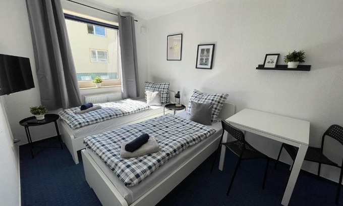 Wolfsburg House | Gästezimmer Kreuzheide