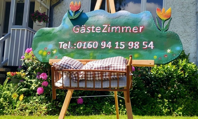 Reinhardshagen Apartment | Gästezimmer - Ruhiges Gästezimmer für 1-2 Personen mit Bad