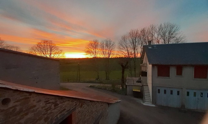Aveze House | Gîte à Proximité de la Bourboule/mont-dore sur la Route des Fromages D'auvergne