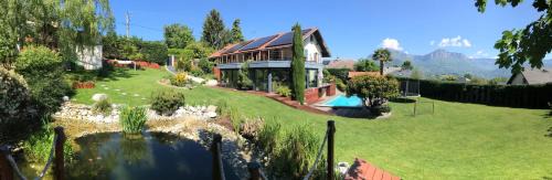 Barberaz House | Gîte avec piscine chauffée & aires de jeux pour enfants