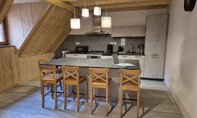 Saint-Hippolyte Apartment | Gîte Chez Dominique Domaine Achille Thirion