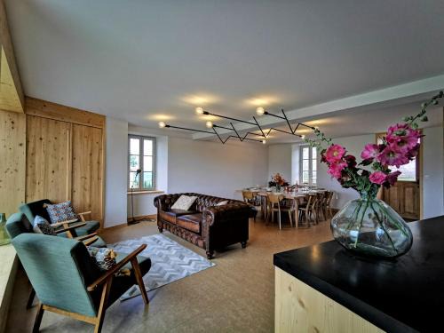 Saint-Victor-sur-Arlanc House | Gîte de Charme en Forêt: Nature, Confort, et Intimité Proche de Lyon et Clermont-Ferrand - FR-1-582-356