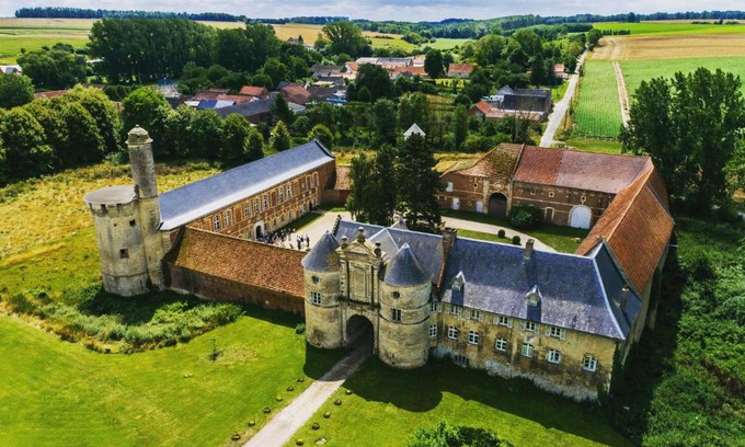 Esnes House | Gîte de charme avec SPA dans le magnifique château d'Esnes