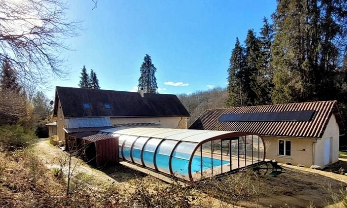 Lacropte House | Gîte de Charme en Pierre au Calme Avec Piscine Couverte Chauffée