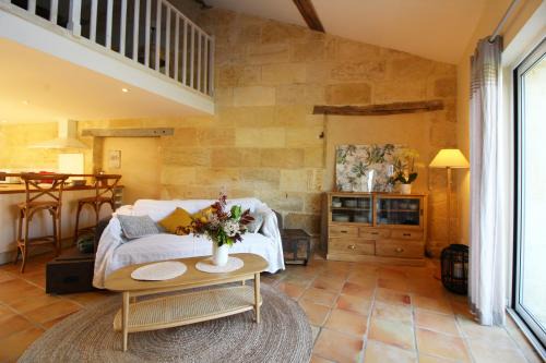 Civrac-de-Blaye House | Gîte de Fenouil - Le Cocon, 2 pers, dans parc avec piscine - 3 étoiles