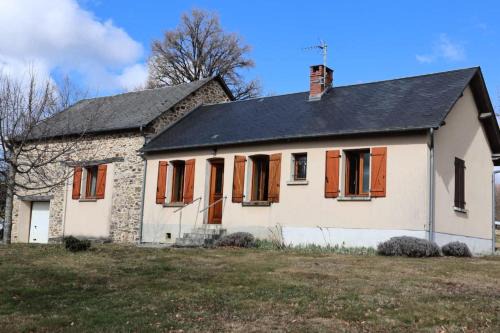 Chamberet Apartment | Gîte de France à Chamberet 3 épis - Gîte de France 4 personnes MAE-9374