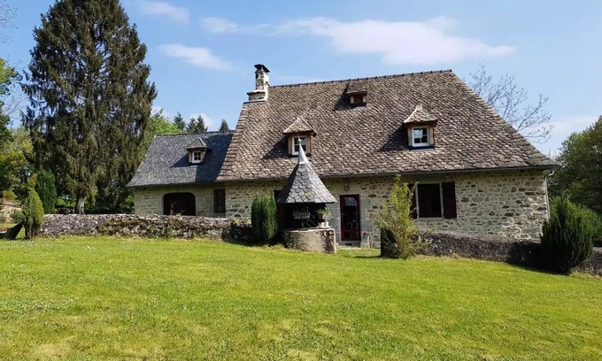 Latronche Villa | Gîte de France in Latronche 2 ears - Gite de France 5 people