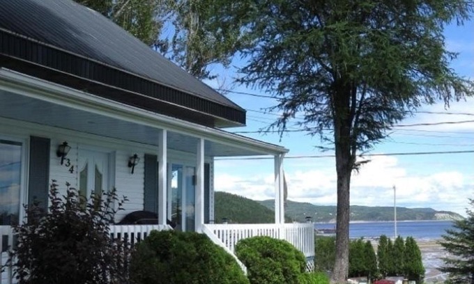 Baie Sainte-Catherine Bed & Breakfast | Gîte de la colline