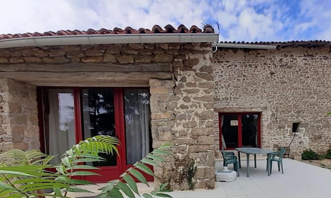 Saint-Pardoux Apartment | Gîte de la Grange