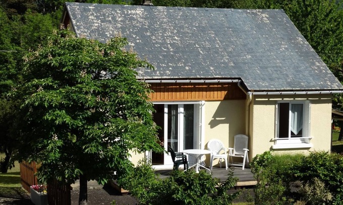 Jassat House | Gîte de la Tortue - Murol