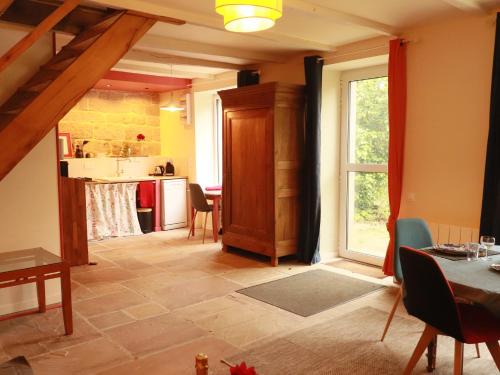 Le Saint House | Gîte de LEIGNOUA