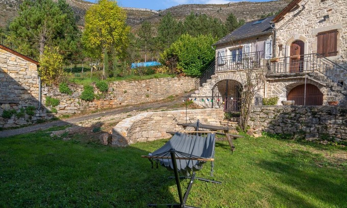 Gorges du Tarn Causses House | Gîte de Prades - SAINTE-ENIMIE