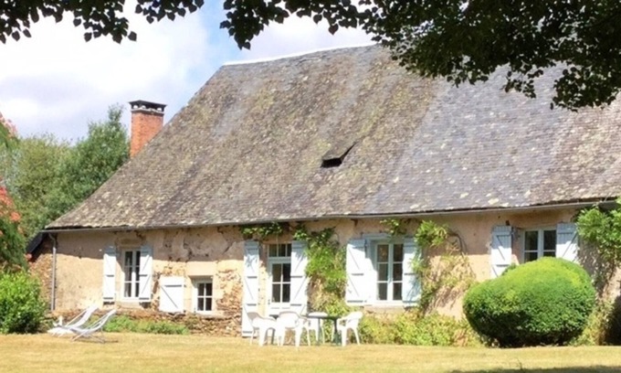 Orgnac-sur-Vezere Cottage | Gîte des Chaises Basses - Typical house in Corrèze in absolute calm
