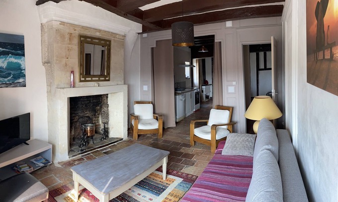Montrichard Val de Cher Cottage | Gîte du Donjon, 16th century, private courtyard, between Beauval zoo and Chenonceaux