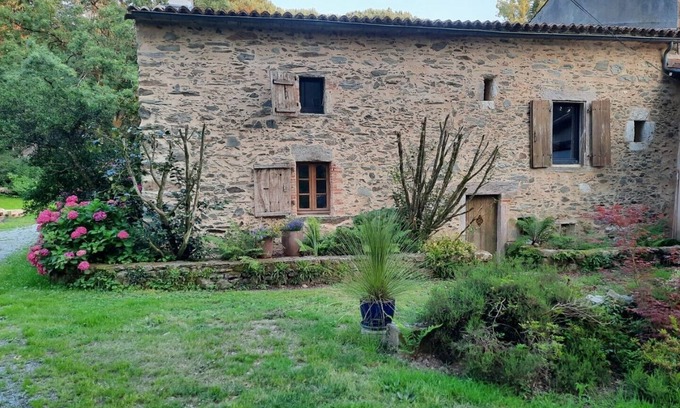 Pouzauges House | GÎTE DU PETIT MOULIN