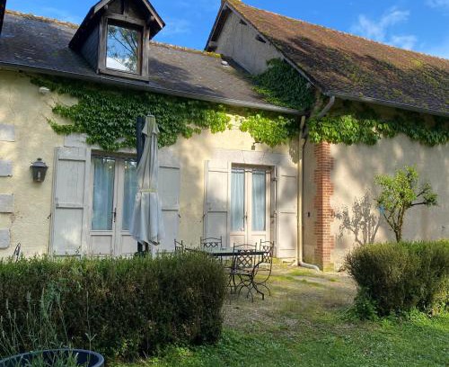 Soings-en-Sologne House | Gîte du Prieuré de Corbrandes - Longère typique en pleine nature - Entre Chambord et Beauval, 6 pers, animaux OK