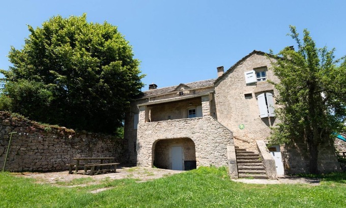 Saint-Pierre-des-Tripiers House | Gîte Le Prieuré 5/6 persons