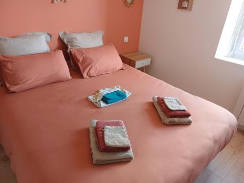Saint-Guen House | Gîte garde-barrière 2 chambres