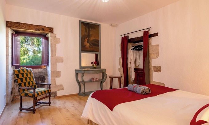Ajat House | Gîte “Jeanne” – Comfort & Character for 4 Adults, Wheelchair Accessible