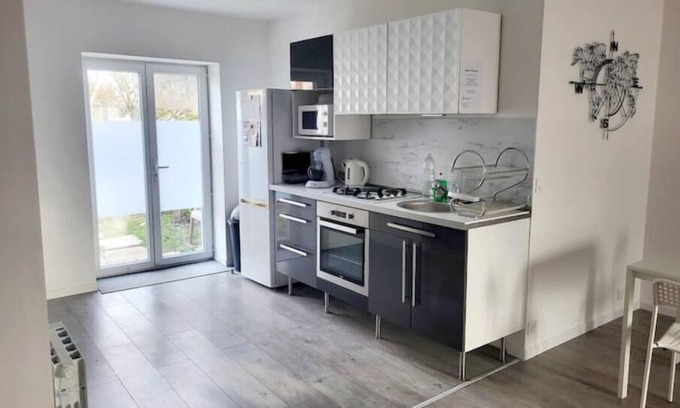 Saint-Laurent-Nouan Apartment | Gîte " L'appart du Centre"