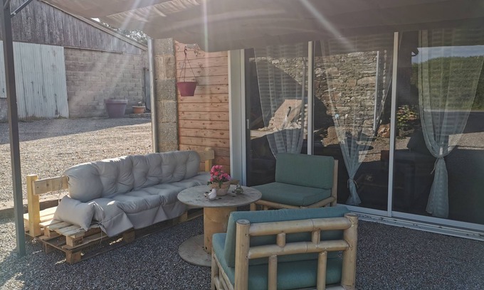 Plouigneau Cottage | Gîte La Chouette Hermine à Moins de 17 Min. des Plages de Locquirec