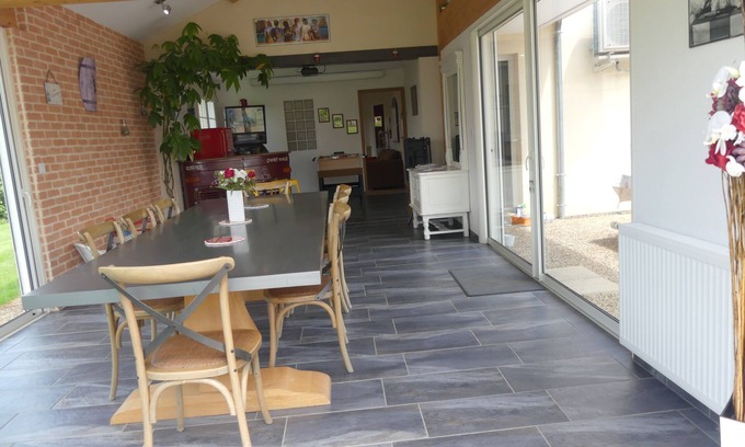 Brigne House | Gîte La pointe de diamant, Doué en Anjou. Pets welcome!