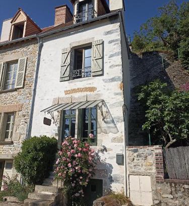 Fresnay-sur-Sarthe House | Gîte Le Bourgneuf