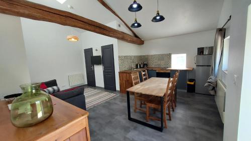 Brullioles House | Gîte Le Grenier de l'Oasis de Chamousset