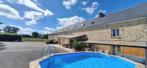 Les Monts d'Aunay House | Gîte Le petit pied du bois