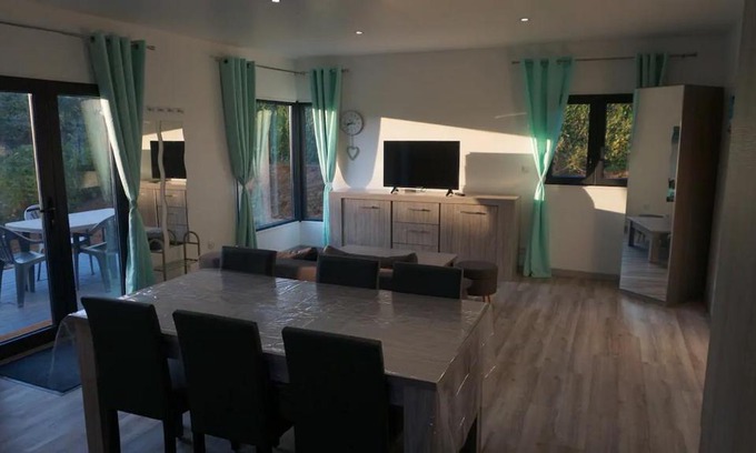 Poix-Terron House | Gîte le Pixien C 15 min Charleville