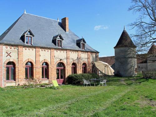 Trezelles House | Gîte lumineux 18ème siècle au Val de Besbre avec jardin privé - FR-1-489-281